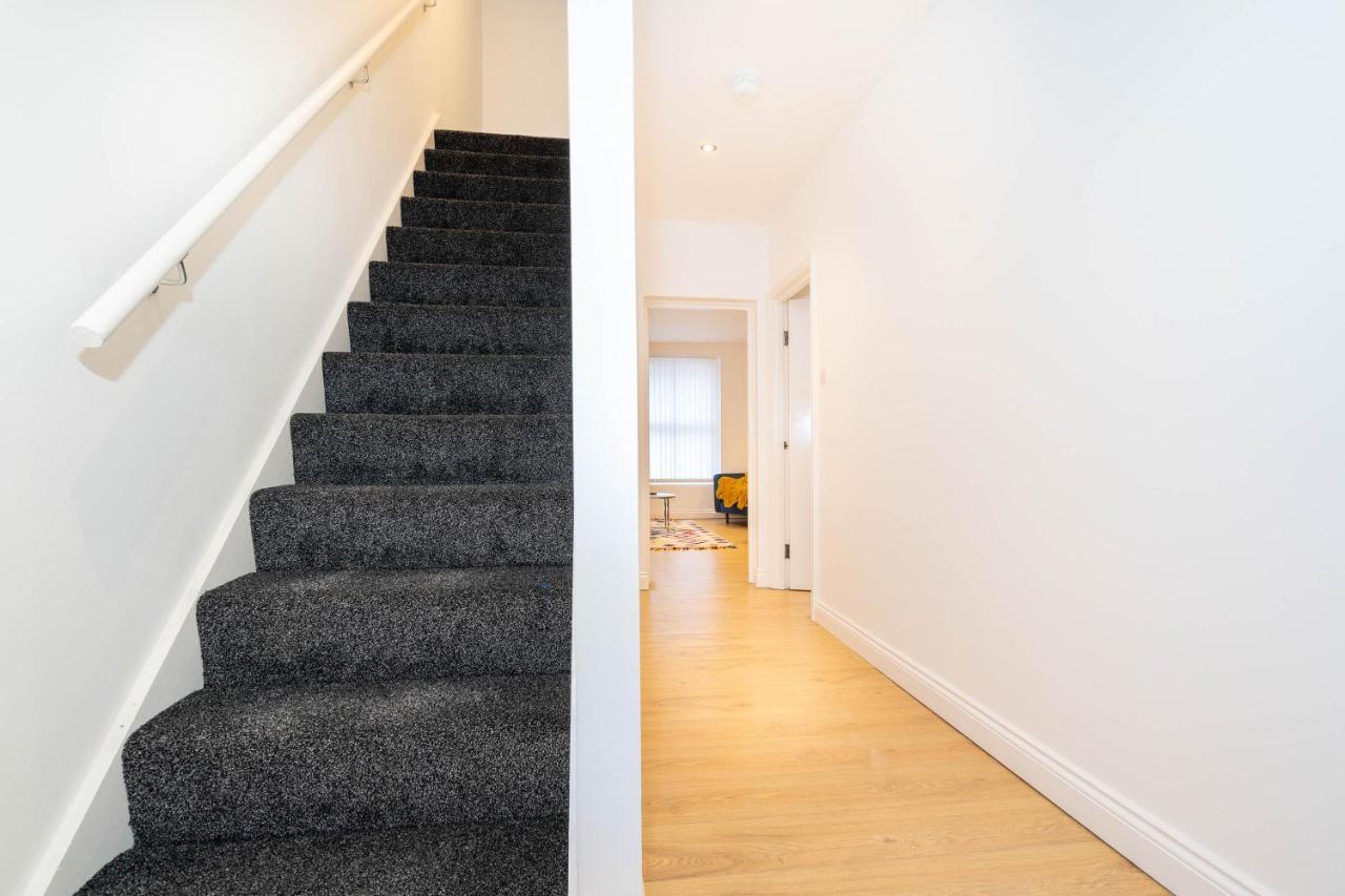 Three Bedroom Apartment- One Choice Stays Serviced Accommodation- Jewellery Quarter Birmingham Zewnętrze zdjęcie