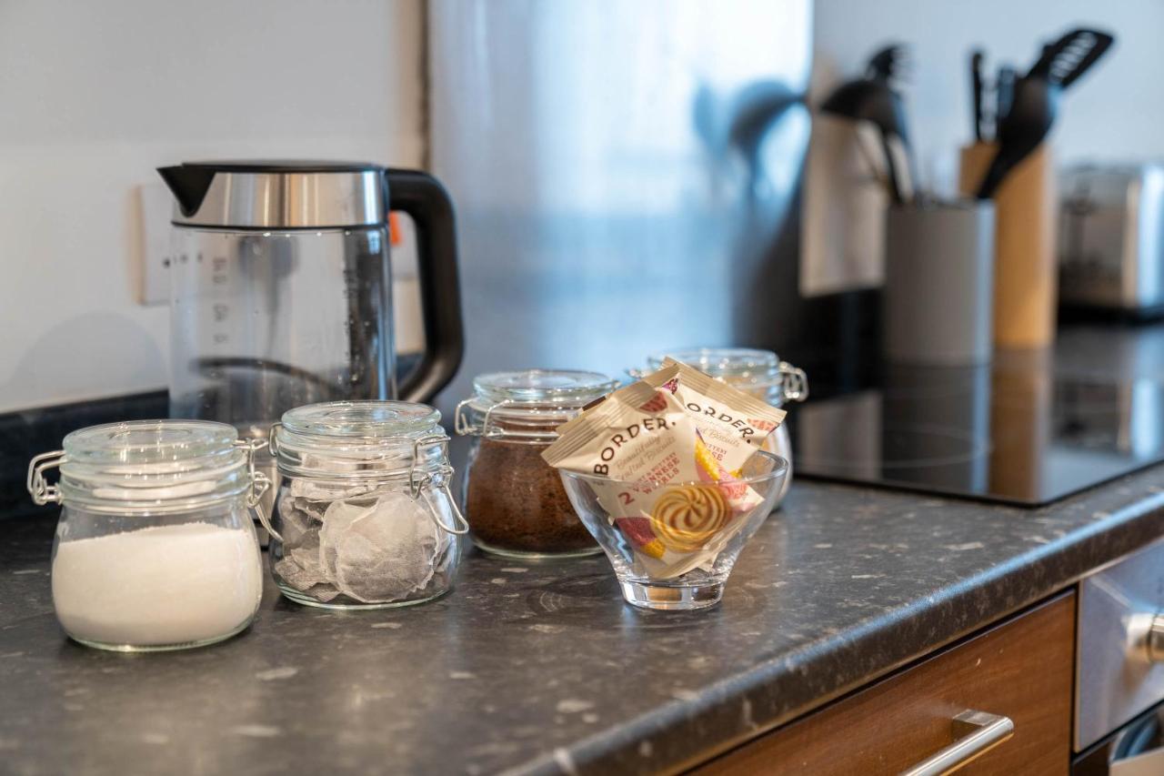 Three Bedroom Apartment- One Choice Stays Serviced Accommodation- Jewellery Quarter Birmingham Zewnętrze zdjęcie
