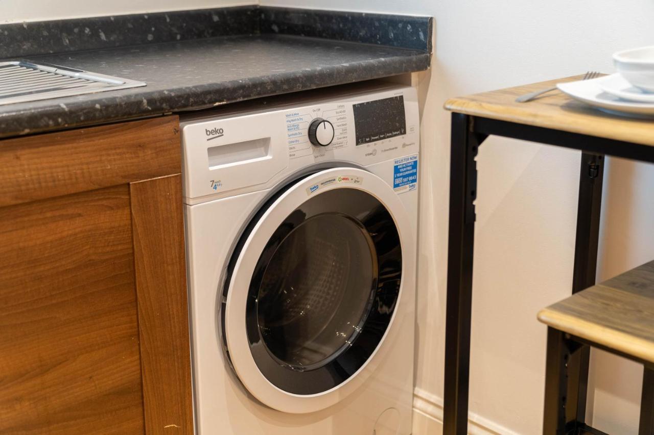 Three Bedroom Apartment- One Choice Stays Serviced Accommodation- Jewellery Quarter Birmingham Zewnętrze zdjęcie