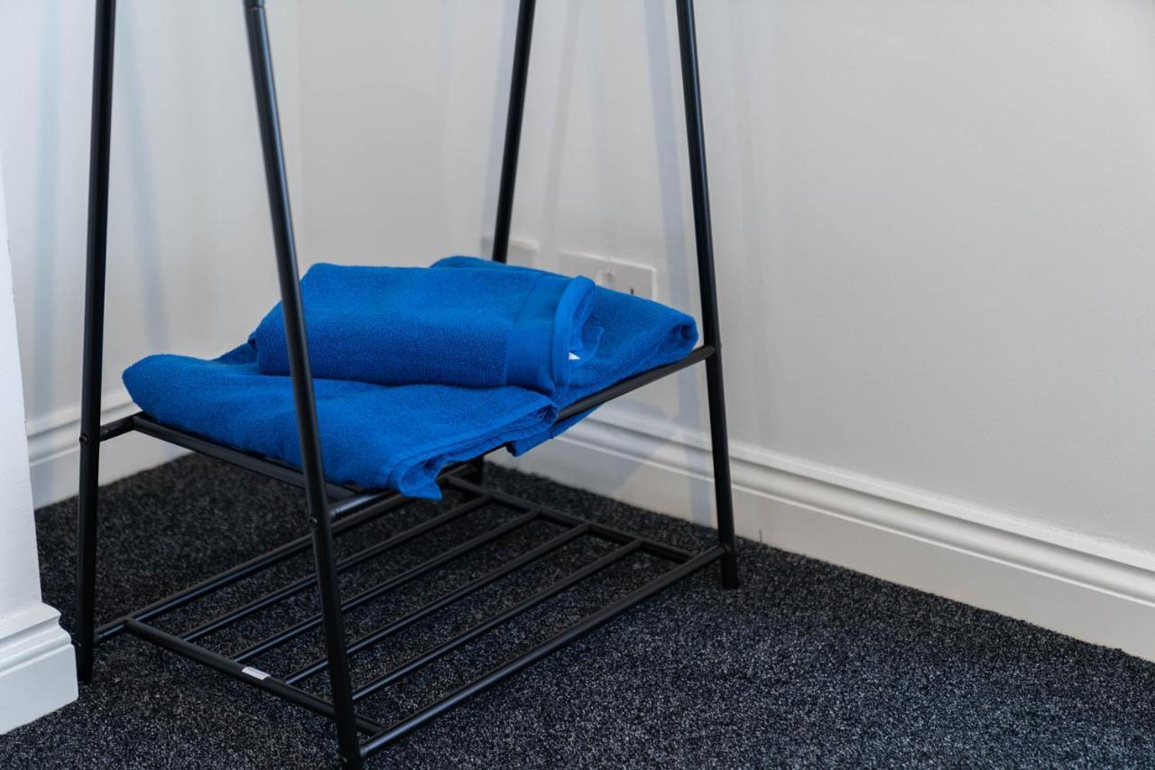 Three Bedroom Apartment- One Choice Stays Serviced Accommodation- Jewellery Quarter Birmingham Zewnętrze zdjęcie